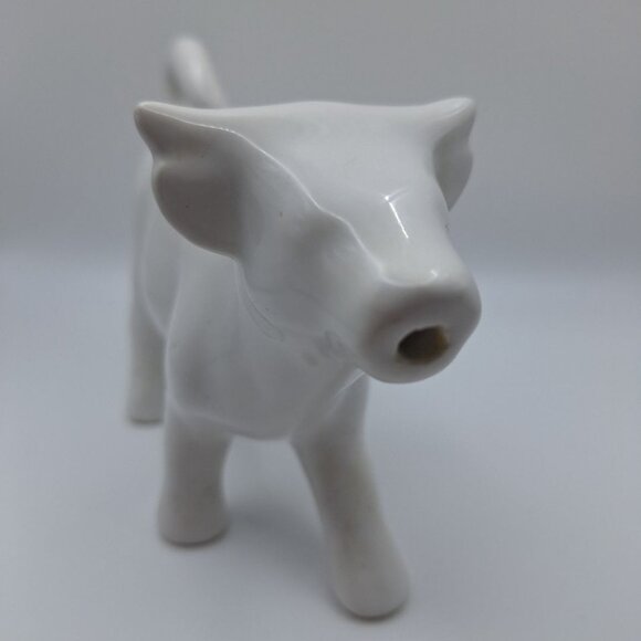 Creamer Cow White Basic Classic Ceramic Milk Coffee Pour Tail Handle Iconic Farm - Picture 8 of 8